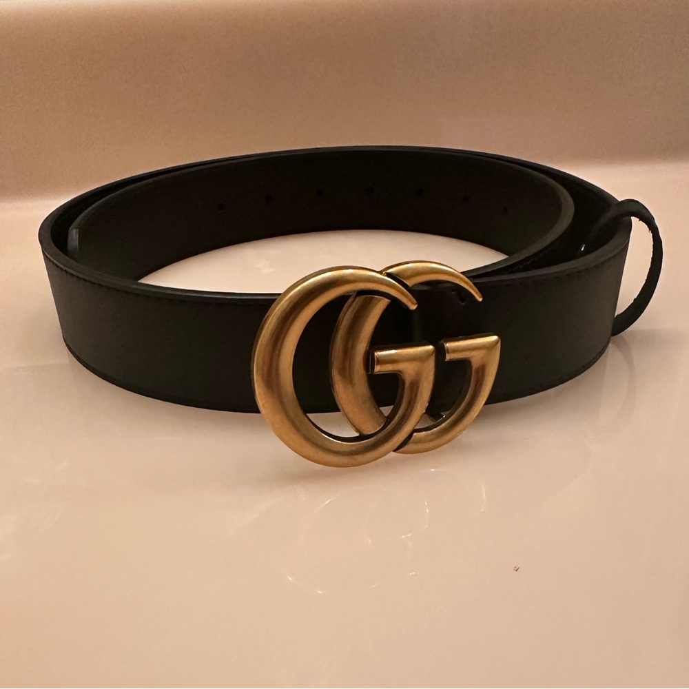 GG Marmont belt with gold hardware.  Size 30-33. - Picture 5 of 11
